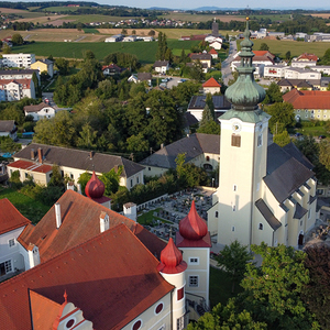 Pfarrkirche Buchkirchen; Hl. Jakobus; 2.276 Katholik:innen